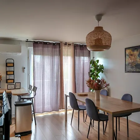 Air-conditioned Peaceful Haven 2 Steps From Paris Appartamento