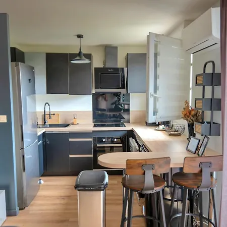Air-conditioned Peaceful Haven 2 Steps From Paris *