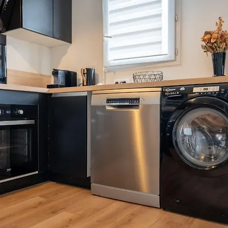 Air-conditioned Peaceful Haven 2 Steps From Paris *